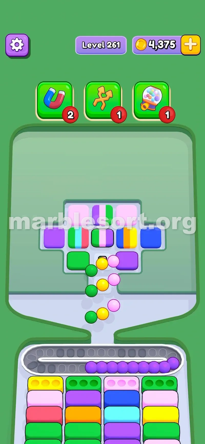 Dreiergruppe gegen Drillingsbox
